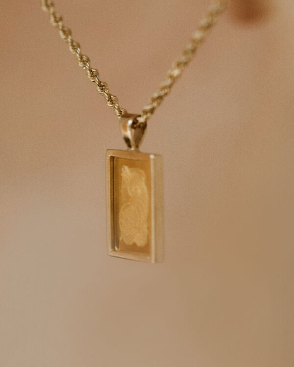 VINTAGE INGOT PENDANT WITH 18CT GOLD NECKLACE