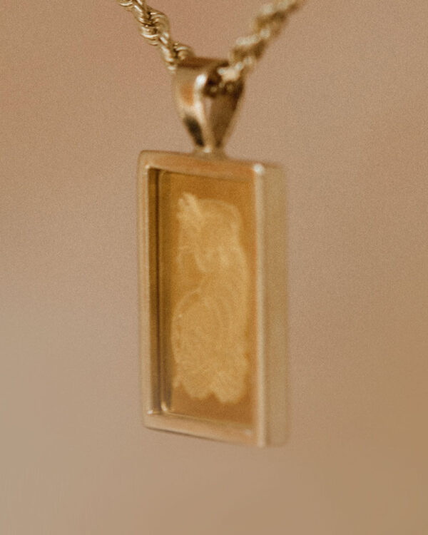 VINTAGE INGOT PENDANT WITH 18CT GOLD NECKLACE - Image 2