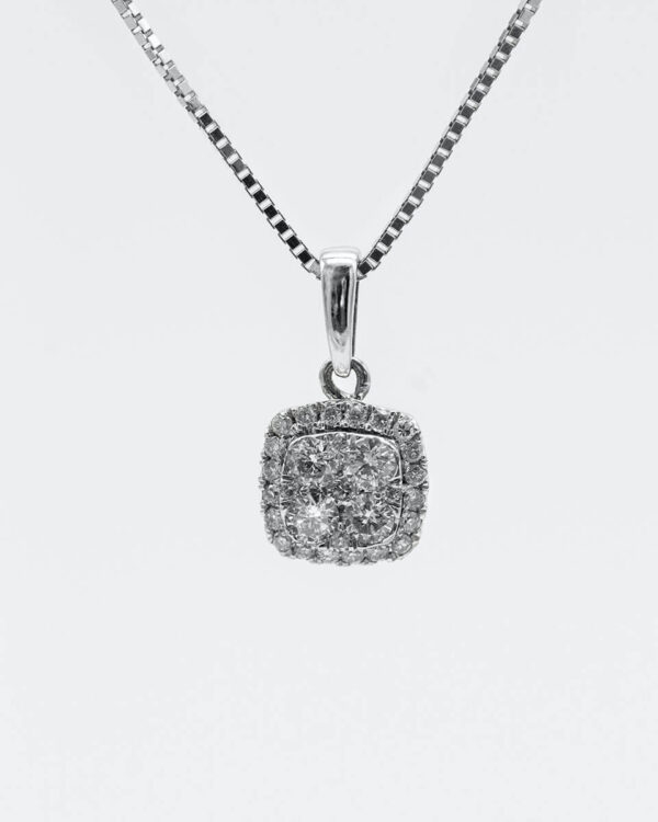 18 CT WHITE GOLD necklace with 0.8ct DIAMOND CUSHION CLUSTER PENDANT